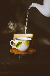 揭秘女式高端品牌水杯，品味生活，从一杯好水开始