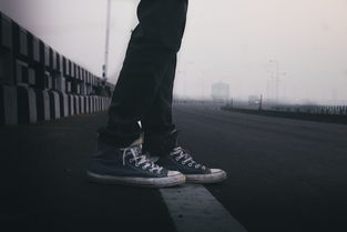 探索时尚与舒适并存—男士加绒老爹鞋