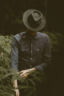 男生汉服品牌—穿越千年的时尚复兴