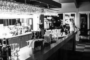 酒吧酒店配套家具品牌解析